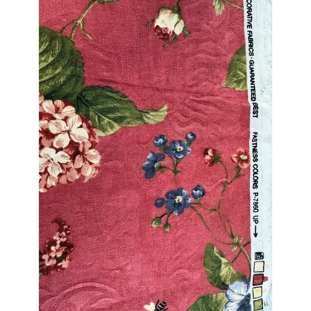 VTG Fabric‎ Large Floral Print Red 1 Yd Decor Weight